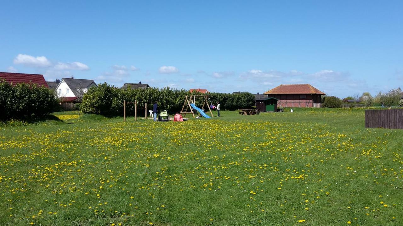 Am Pool Und Strand 7 Neu Barendorf  Luaran gambar